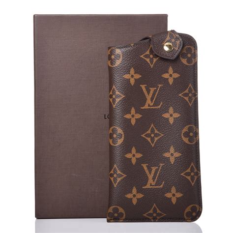 louis vuitton sunglasses holder|louis vuitton sunglasses monogram.